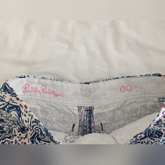 Lilly Pulitzer Walsh Shorts - Picture 3 of 3